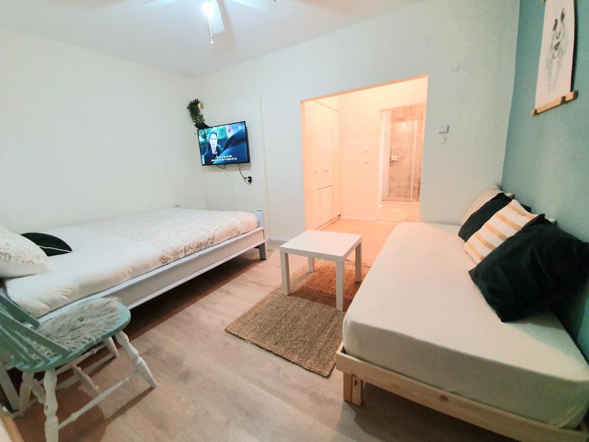Sunshine Suite Boutique Only 5 Min Walk To The Beach - By Seaelo Эйлат Экстерьер фото