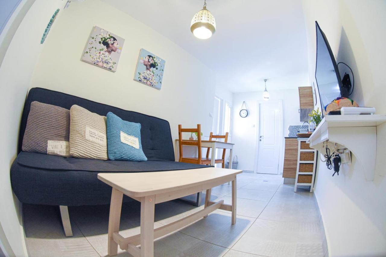 Sunshine Suite Boutique Only 5 Min Walk To The Beach - By Seaelo Эйлат Экстерьер фото